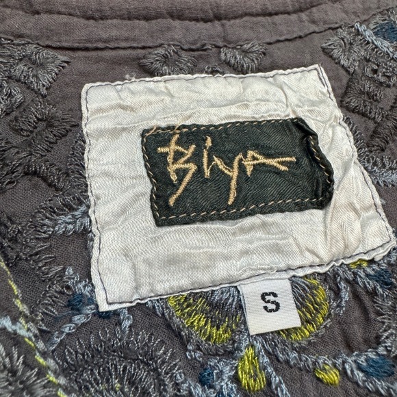 Johnny Was BIYA Embroidered Tunic Top Gray Long Sleeve Boho Women's Size S - Picture 5 of 11